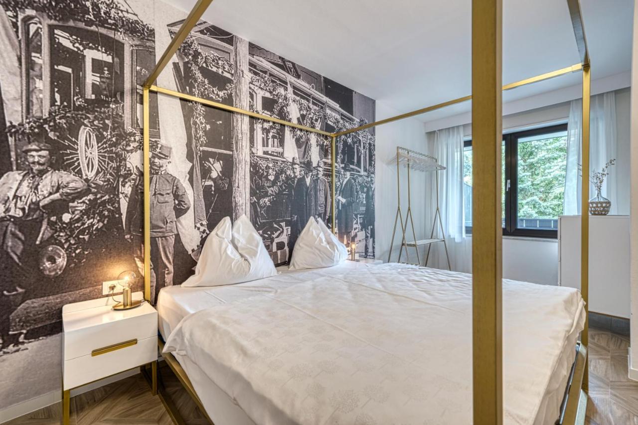 Goldfinger + Suites Lana Esterno foto
